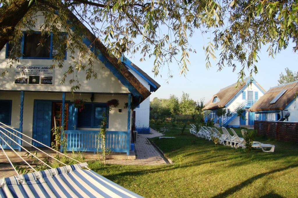 מלון Uzlina Casa Dintre Salcii מראה חיצוני תמונה